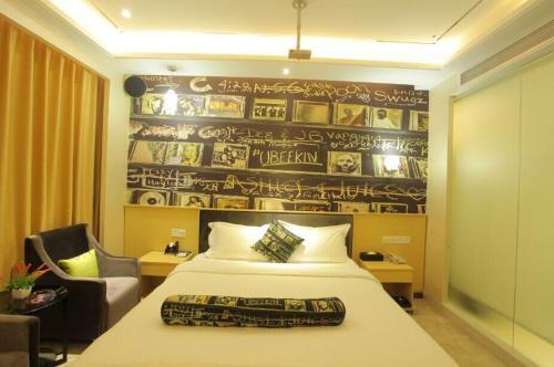 Шэньчжэнь: Shenzhen Hua Dingsheng Hotel (Gushu Subway Station, Shenzhen Airport)