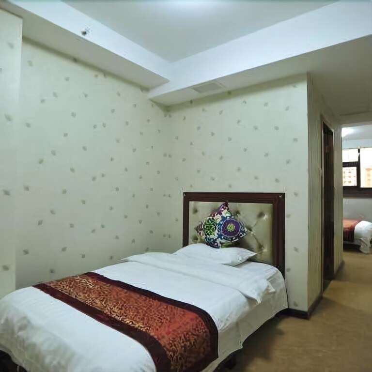 Циньхуандао: Yuqianchi Business Hotel