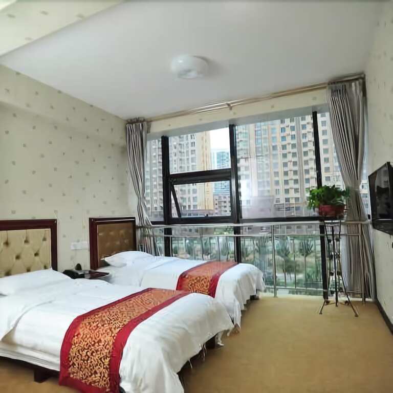 Yuqianchi Business Hotel — фото 1