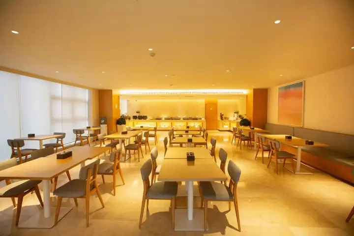 Чжэнчжоу: Ji Hotel (Zhengzhou East Railway Station)