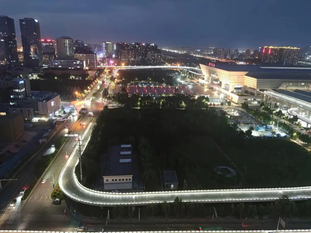 Чжэнчжоу: Ji Hotel (Zhengzhou East Railway Station)
