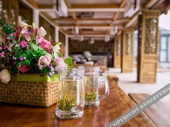 Чэнду: Youren Yashe Manor