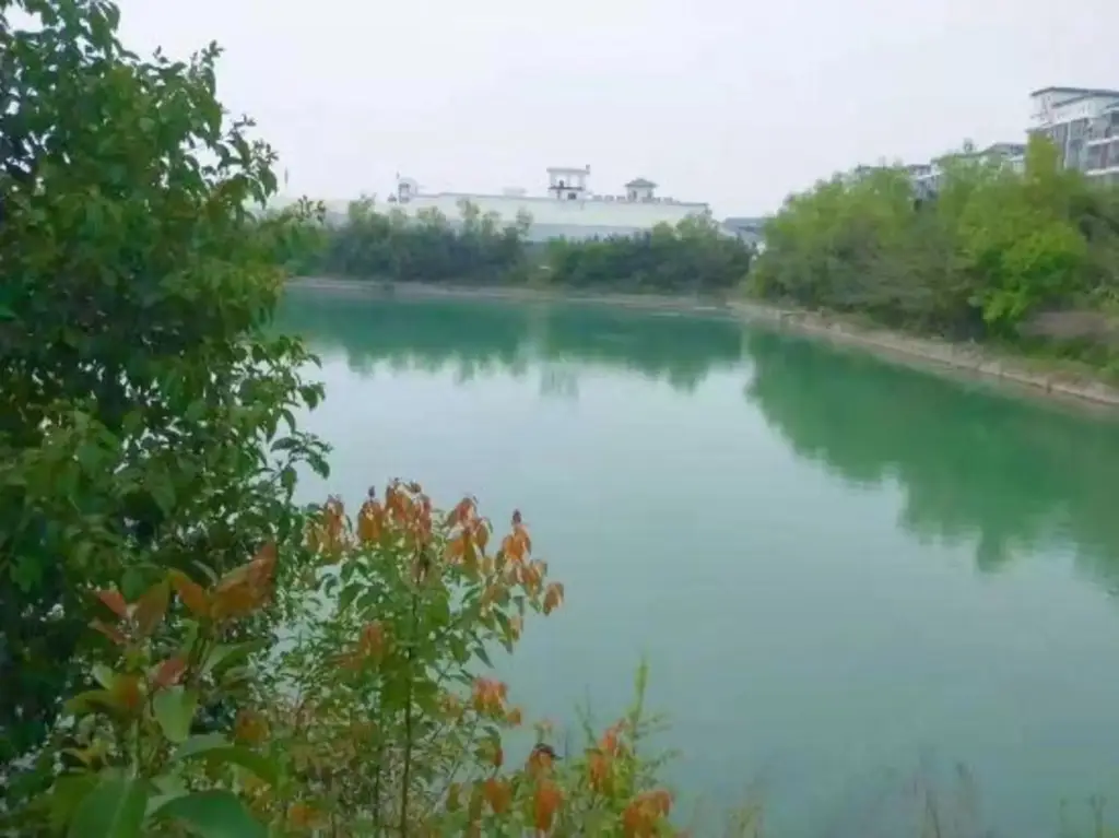 Хуайань: Yanyang Resort Laozi Mountain Hot Spring Villa