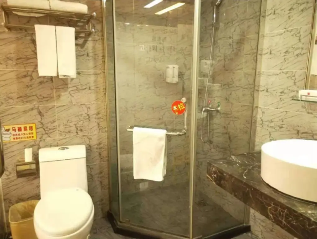 Thank Inn Plus Hotel Sichuan Dazhou Railway Station — фото 1