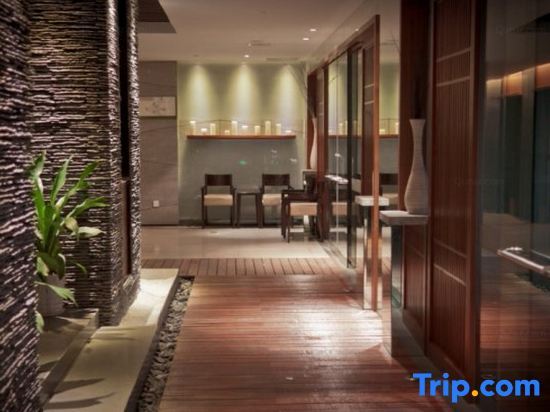 Чанчжоу: Changzhou Dinosaur Valley Hot Spring Hotel