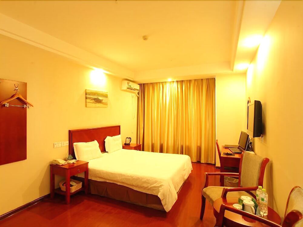 Нанкин: GreenTree Inn Nanjing South Railway Station North Square Hotel