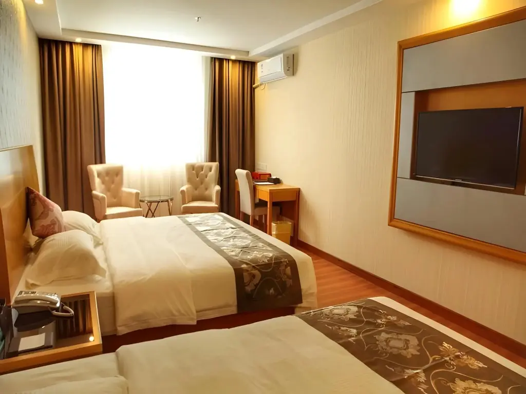 Чжухай: GreenTree Inn Zhuhai Light Rail Pearl Station Express Hotel