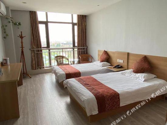 Changshu Junyue Business Inn — фото 1