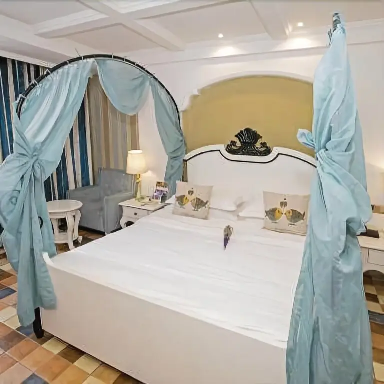 Кайфын: Sansejin Theme Hotel