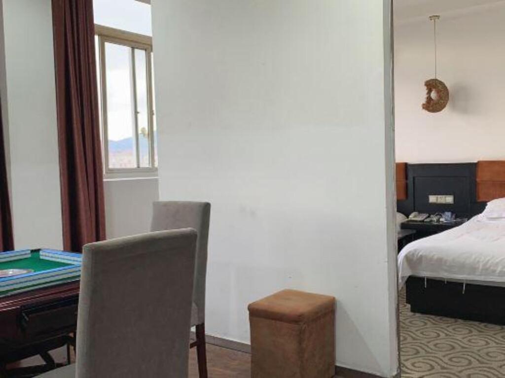 Нинбо: Hefeng Fashion Business Hotel