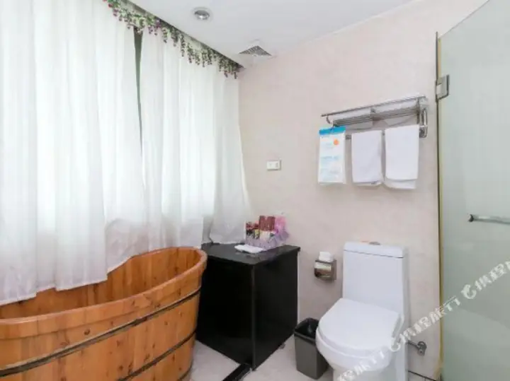 Иу: Yiwu Mingjing Hotel