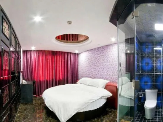 Наньтун: Love Bird Hotel