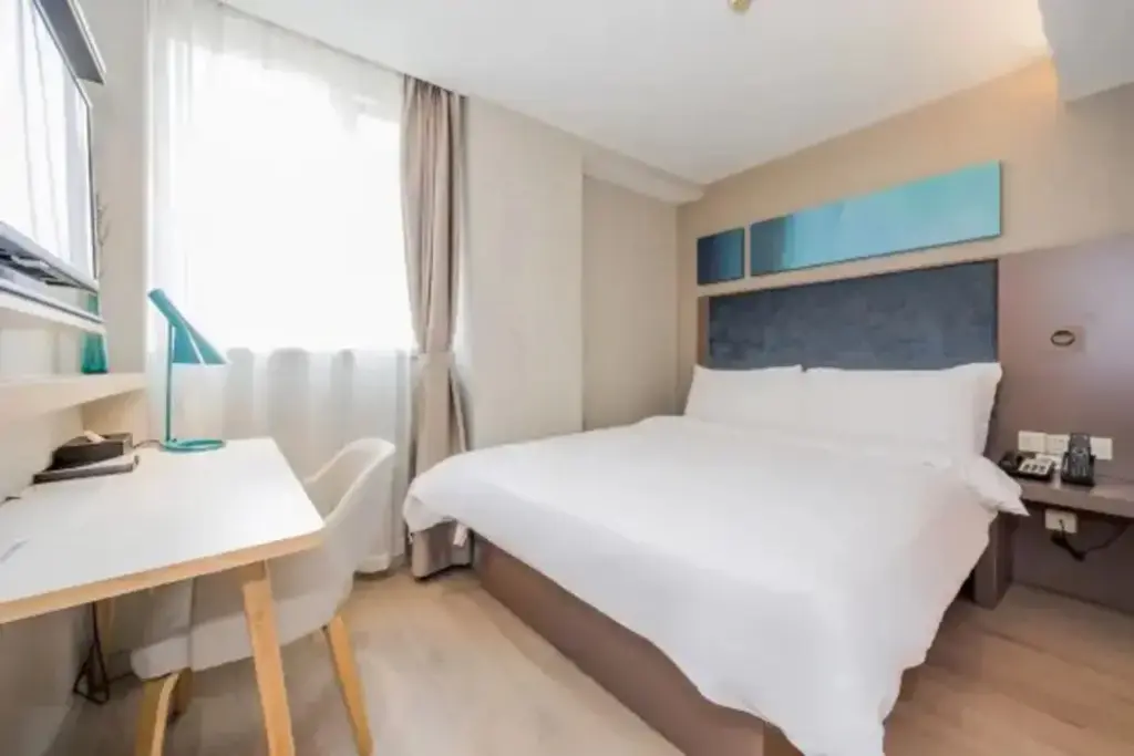 Шанхай: Homeinn Selected Hotel (Shanghai East China Normal University Wujing)