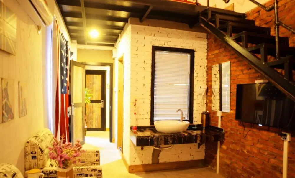 Чжанцзяцзе: Mr.F Sleeping Bar Inn Zhangjiajie