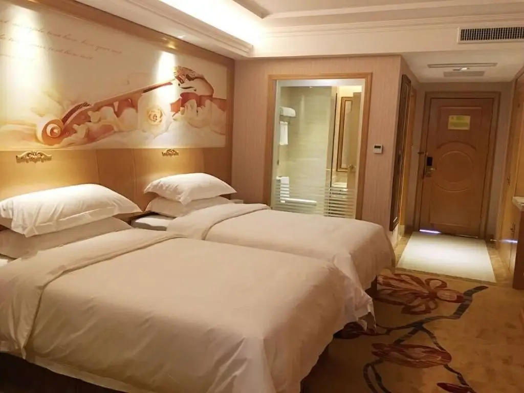 Шэньчжэнь: Vienna Hotel Shenzhen Honghu Branch