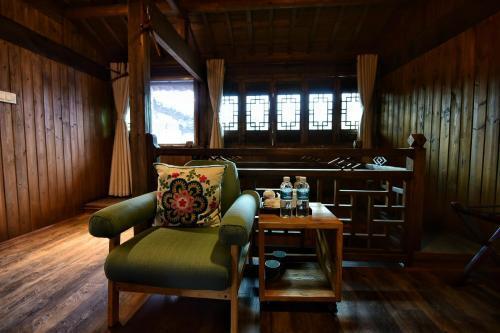 Fuchun Shanju Inn — фото 1