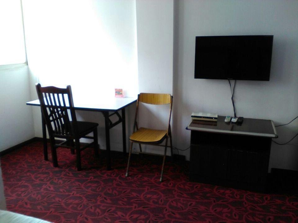 Чжэньцзян: GreenTree Inn ZHenjiang Jurong Yalong Business Hot