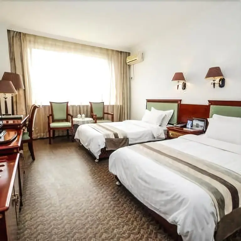 Циньхуандао: James Joyce Coffetel Hotel (Qinhuangdao Development Zone Yanshan University)