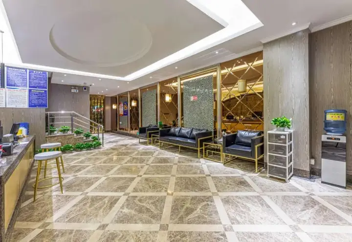 Нанкин: Nanjing Affirm Platinum Hotel (Shuiximen Street Mochouhu Branch)
