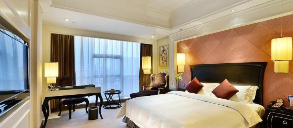 Чжэнчжоу: Baili Hotel