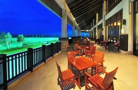 Zhuhai Jinwan Golf Hotel (Jinwan Huafa Shangdu Branch) — фото 1