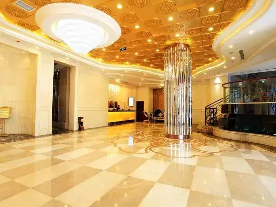 Чунцин: Longzhou Hotel (Tongliang Vocational College of Media)