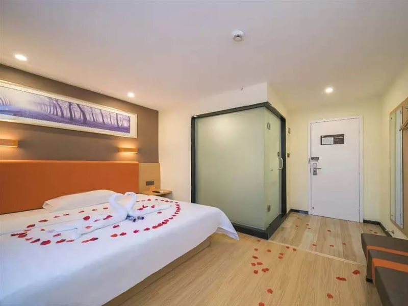 7Days Inn Chain Hotel (Changsha Yuelu Mountain Fubuhe Subway Station) — фото 1