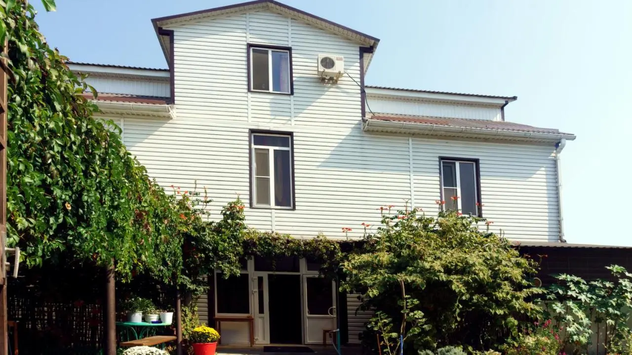 Голубицкая: Domik u Morya Guest House