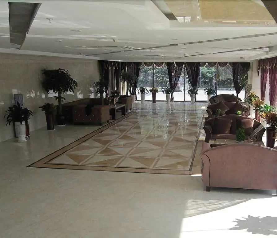 Qingdao Yunfatins Hotel — фото 1