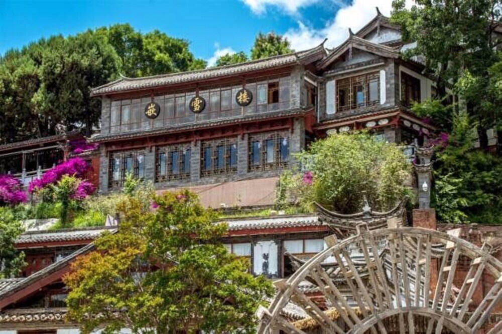 Лицзян: Lijiang Qianxuelou Hotel