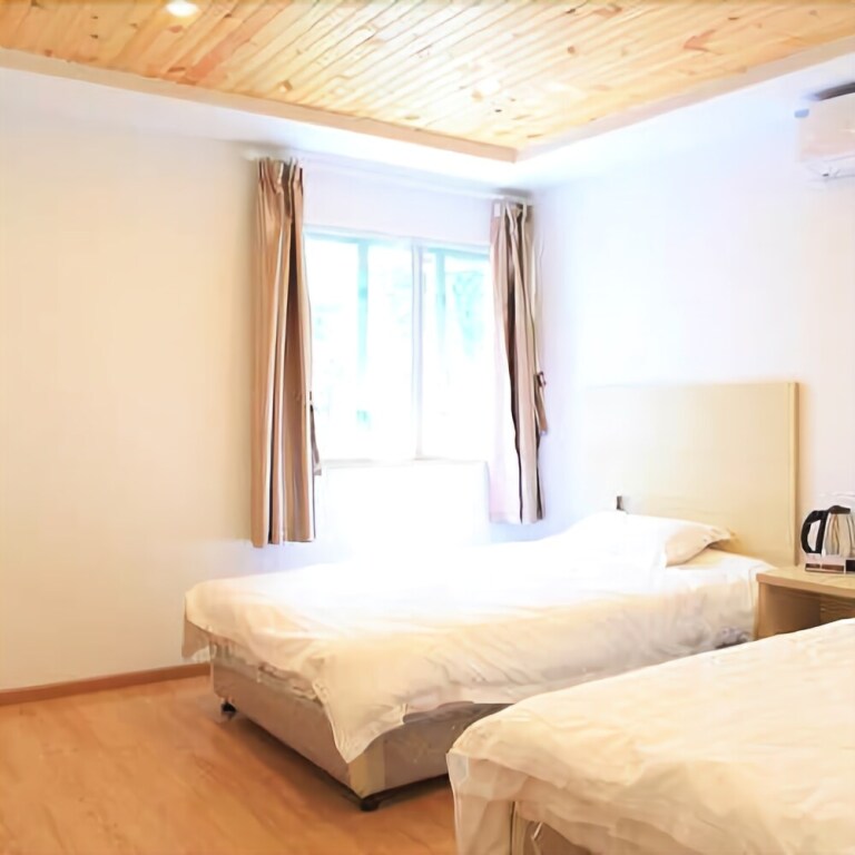 Ухань: Wuhan East Lake Impression Youth Hostel