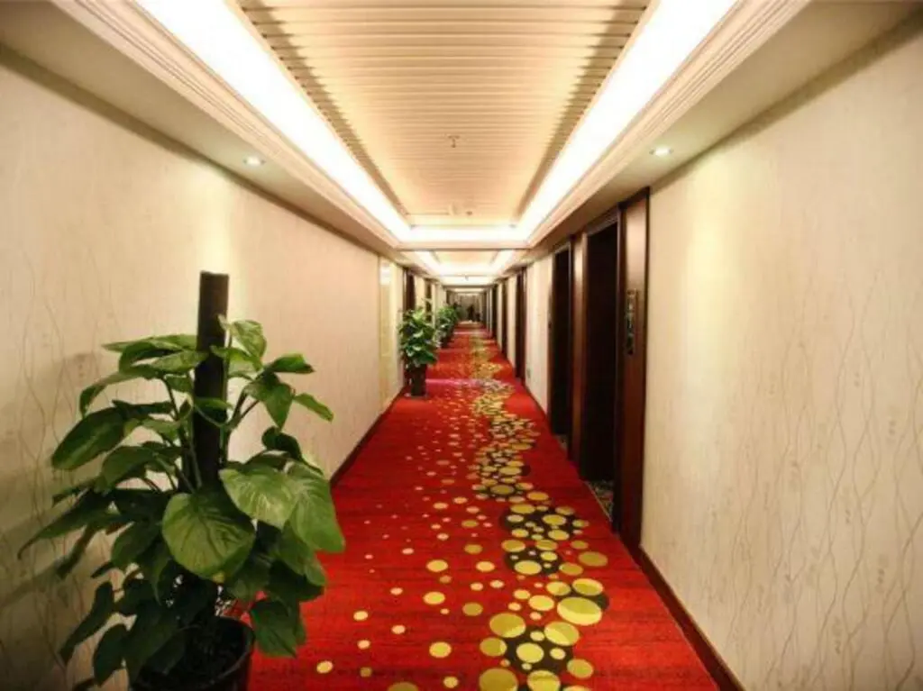 Бачжун: Donghua Hotel Bazhong