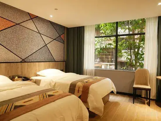 Гуанчжоу: Guangzhou Yuanli Hotel (Pazhou Exhibition Chigang Subway Station)