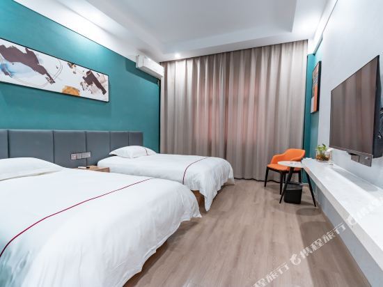 Цзюцзян: Qinke Business Hotel Gongqing