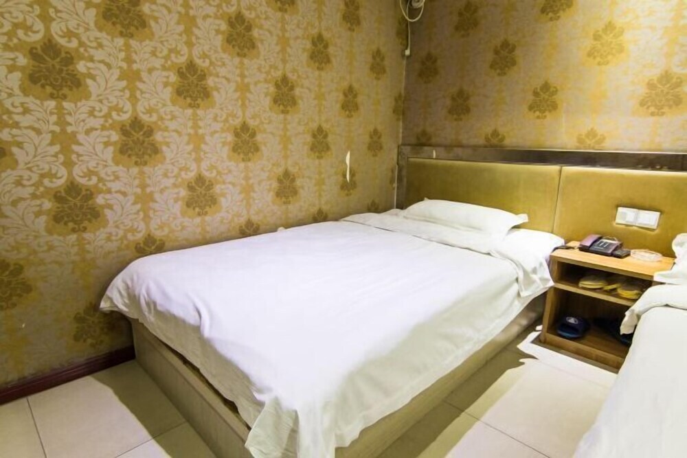 Holiday Yizhan Express Motel — фото 1