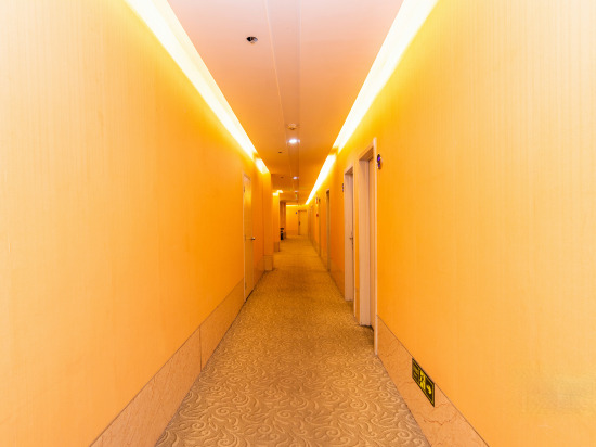 Шиянь: Tianshun Kaixuan Business Hotel