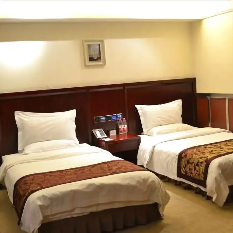 Янцюань: Century Longding International Hotel