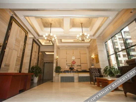 Гуанъюань: Q+ Tiandu Hotel (Guangyuan Lizhou Middle School)