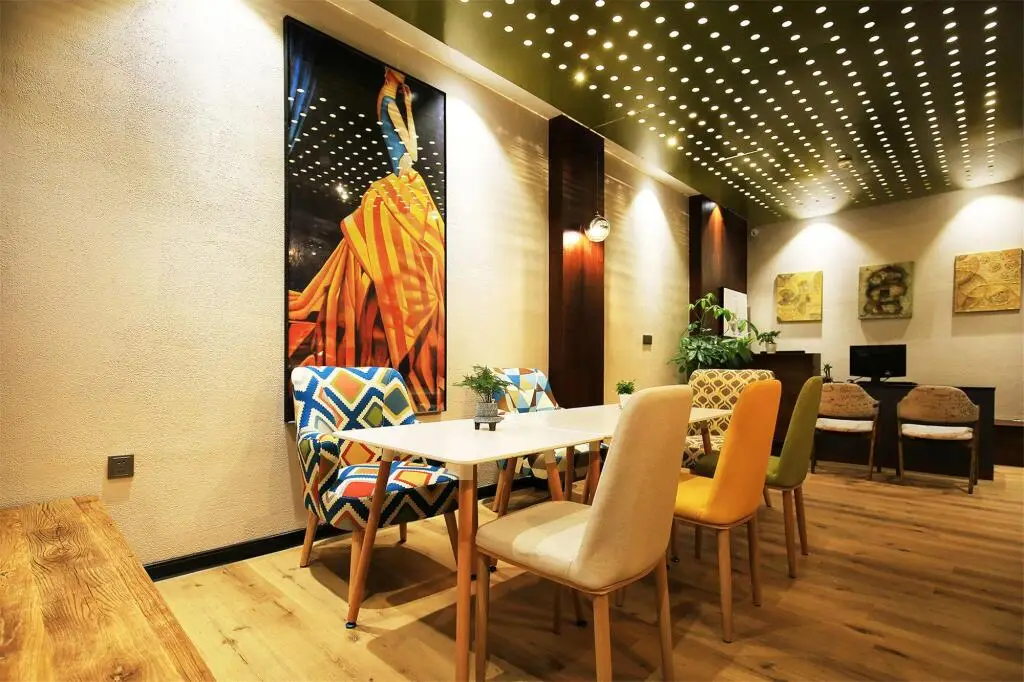 Гуйлинь: Guihu Bieyuan Riverside View Homestay