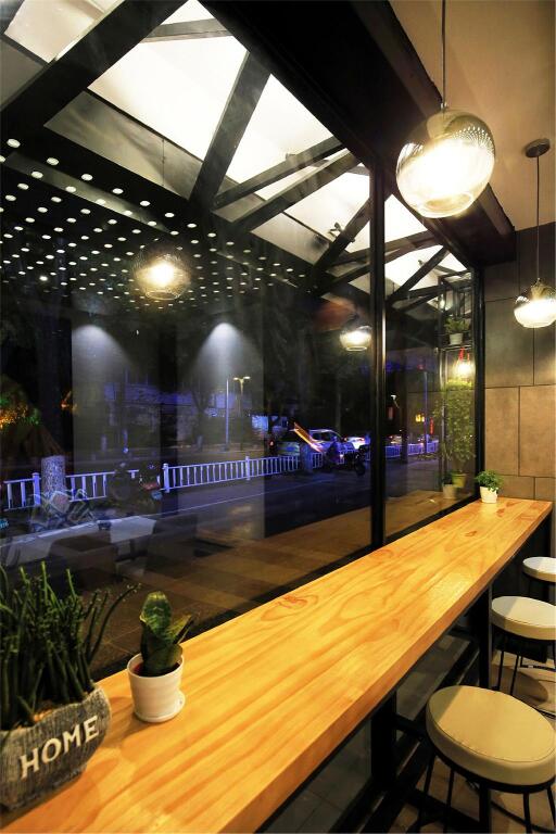 Гуйлинь: Guihu Bieyuan Riverside View Homestay