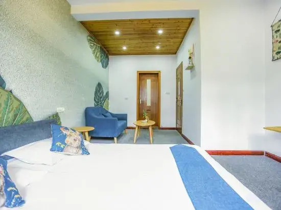 Цзясинь: Wuzhen Xiaocheng Love Hotel