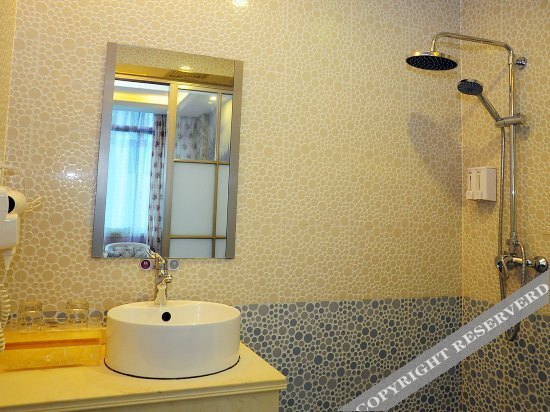 Лупаньшуй: Liupanshui Gessmann Hotel (Liupanshui Wanda Plaza Store)