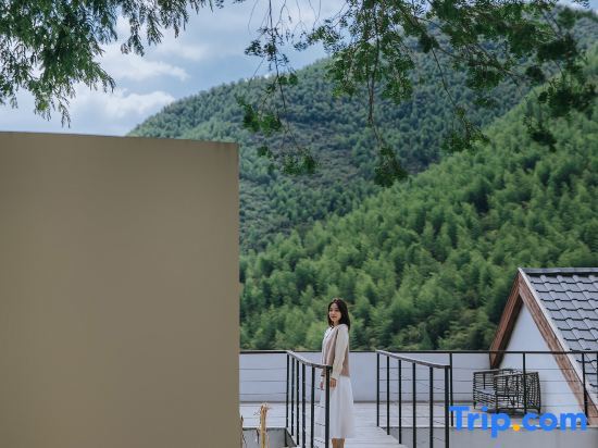 Хучжоу: Juesu Hot Spring Hostel