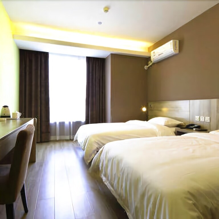 Сиань: Xian Jialili Hotel - Second Fengcheng Road library subway station