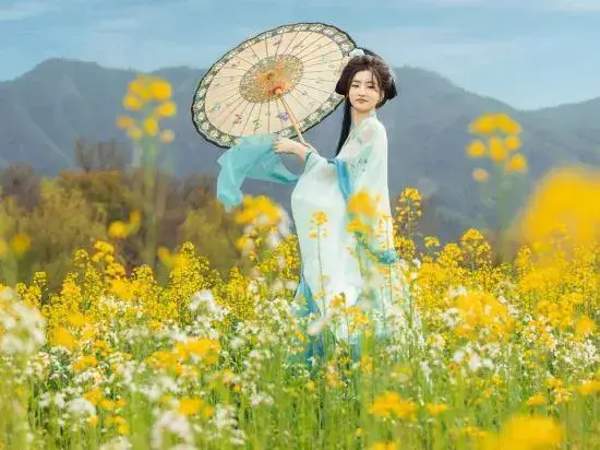 Хуаншань: Hongcun Mushanbo · Yuli 19 She · Hanfu Experience · Lake View Courtyard Coffee · View Holiday Home