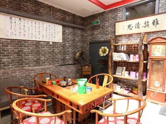 Циндао: renyuan hotel (Zhanqiao Shop of Qingdao Railway Station)