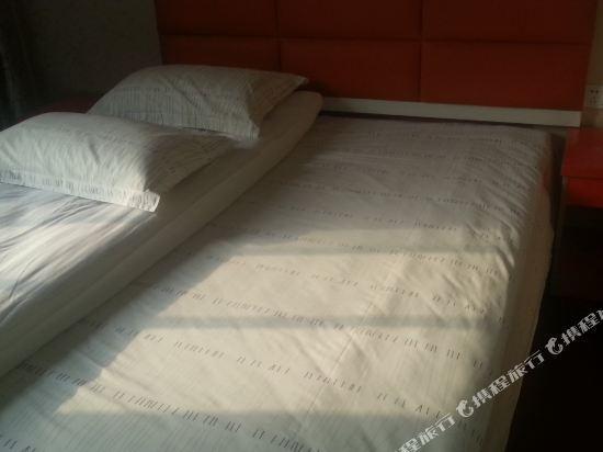 Шанхай: Zhongyang Hostel