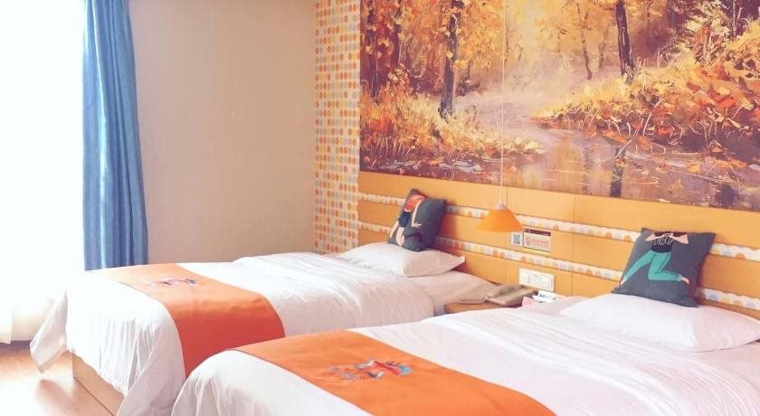 Кайфын: Pai Hotel Kaifeng Henan Univeristy Aquarium
