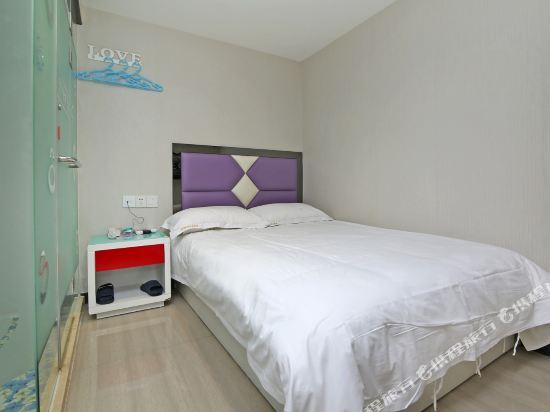 Шанхай: Sushi Boutique Hotel (Shanghai Sixth People's Hospital Guilin Park Subway Station Branch)