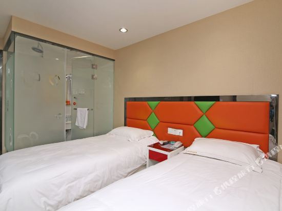 Шанхай: Sushi Boutique Hotel (Shanghai Sixth People's Hospital Guilin Park Subway Station Branch)